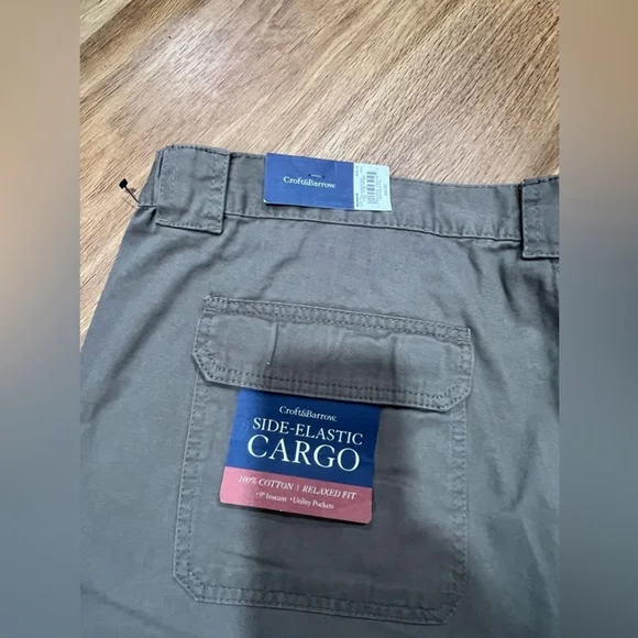 Men’s Size 46 Croft & Barrow Shadow Brown Cargo Shorts Big & Tall NWT - Picture 4 of 5